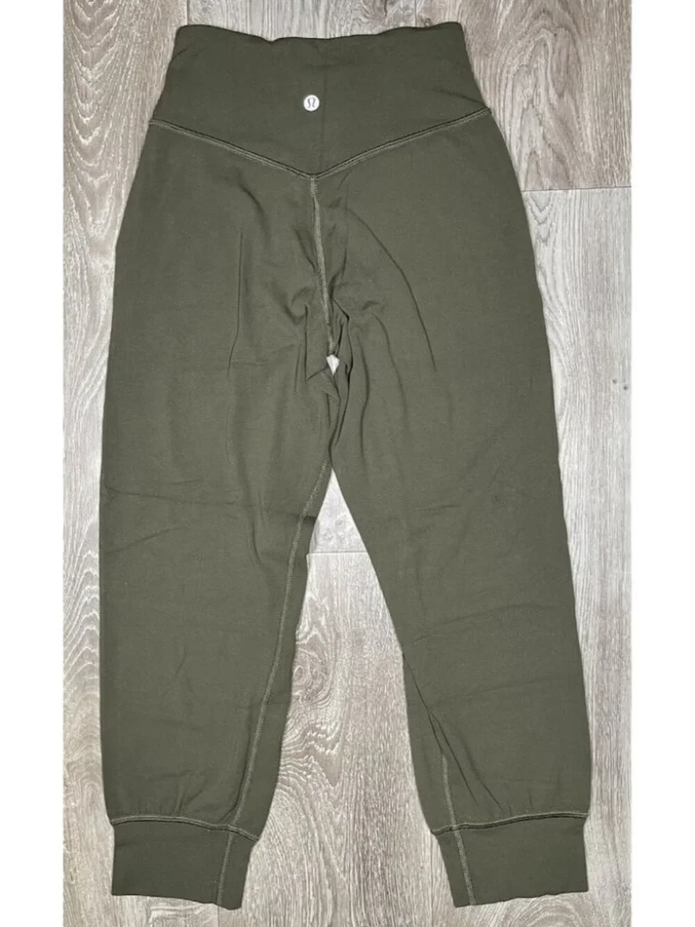Lululemon Green Align High Rise Cropped Jogger Pants - Women Size 2